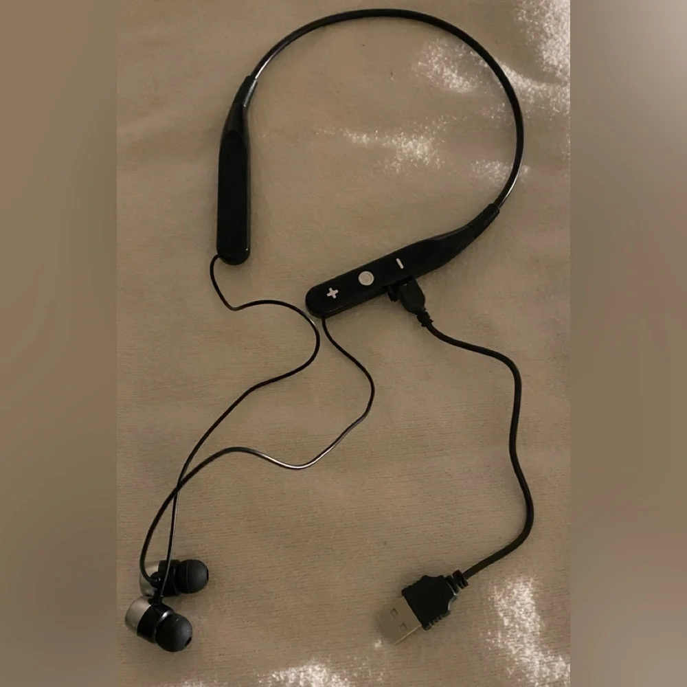 Vivitar High Quality Sound Wireless Neck-buds - Charging Plug - Bluetooth